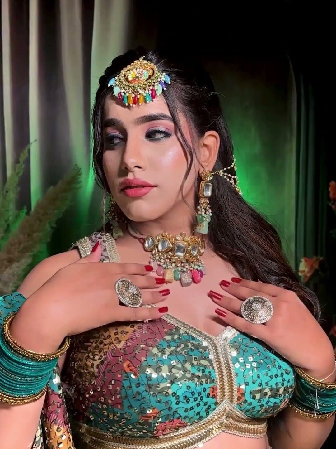 Emerald & Gold Bride
